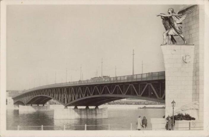A Petőfi híd 1937-ben