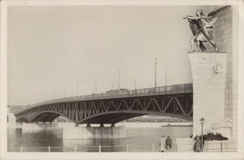 A Petőfi híd 1937-ben